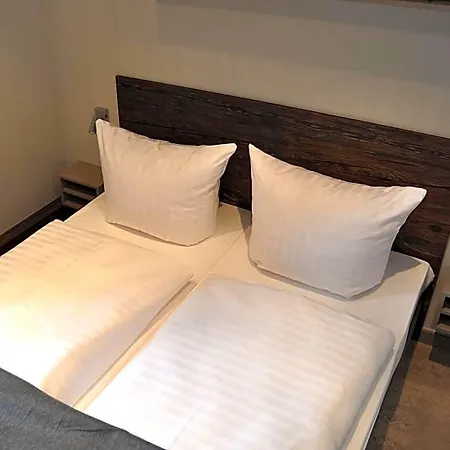 Strandberg's Designhotel Viktoria מלון