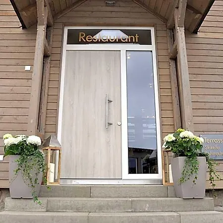 Strandberg's Designhotel Viktoria 4*