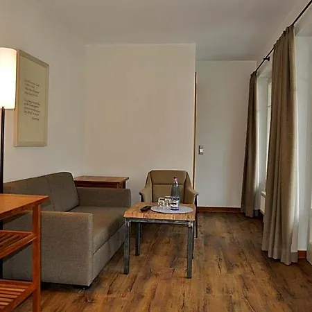Strandberg's Designhotel Viktoria מלון 4*