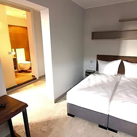 Strandberg's Designhotel Viktoria מלון