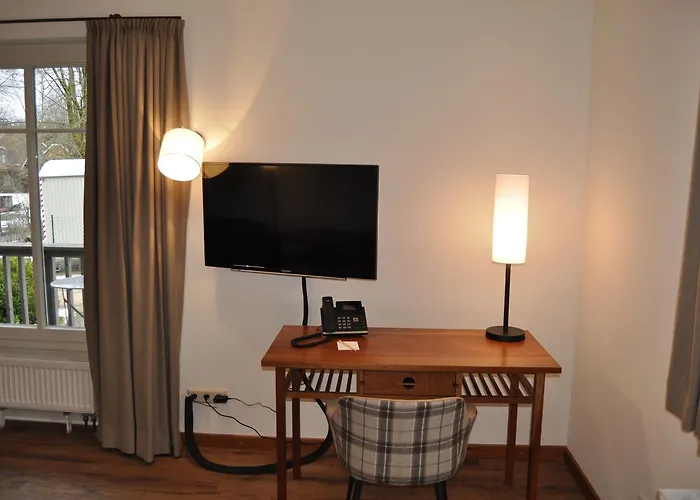 Strandberg's Designhotel Viktoria מלון 4*