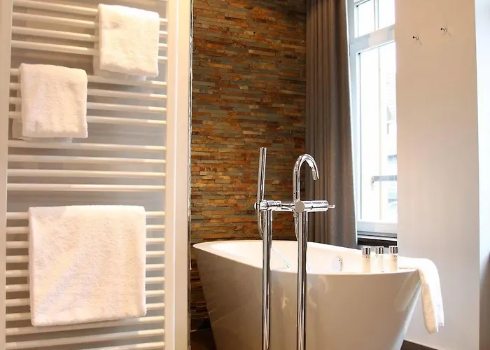 Strandberg's Designhotel Viktoria מלון בראונלאגה